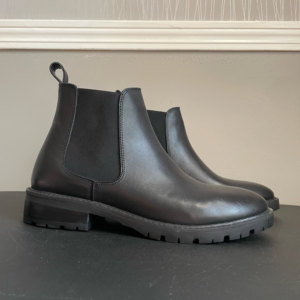 Steve Madden Women's Leopold Chelsea Boot, Black Leather, 9.5